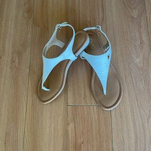 Thalia Sodi white sandals